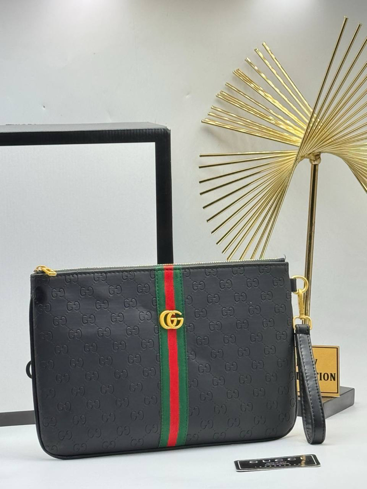 Gucci clutch