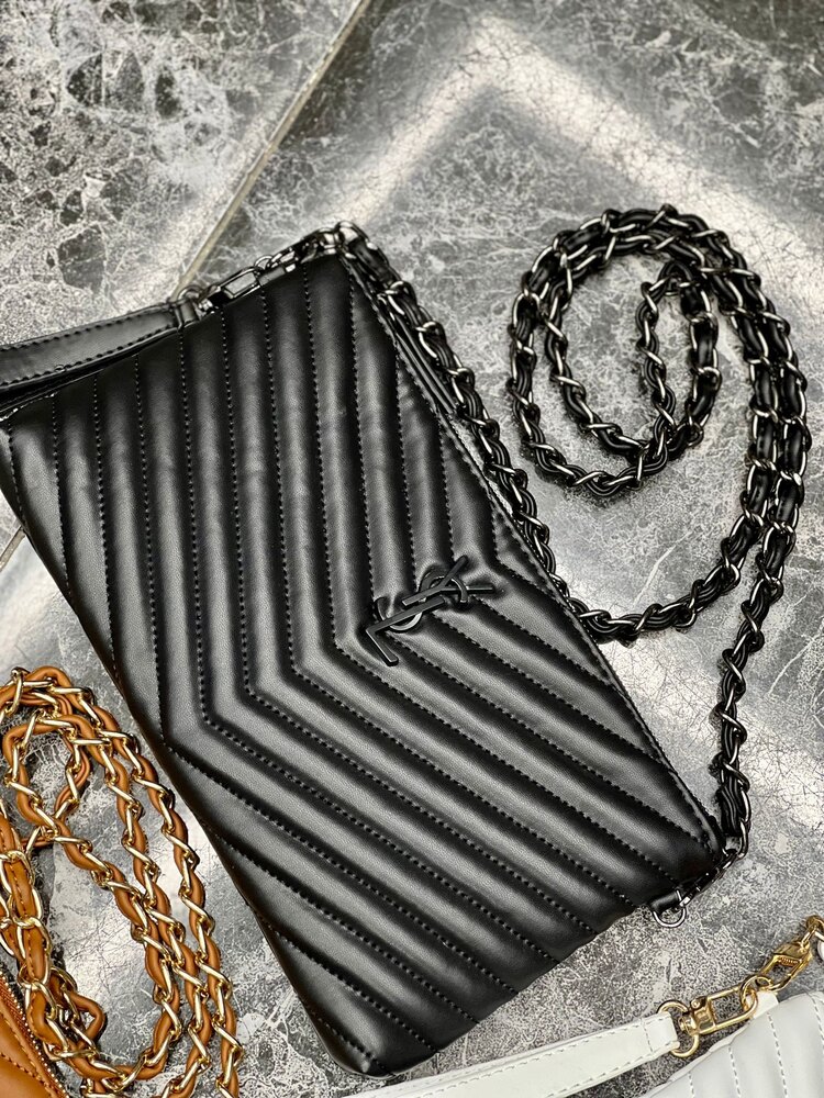 YsL clutch❤️