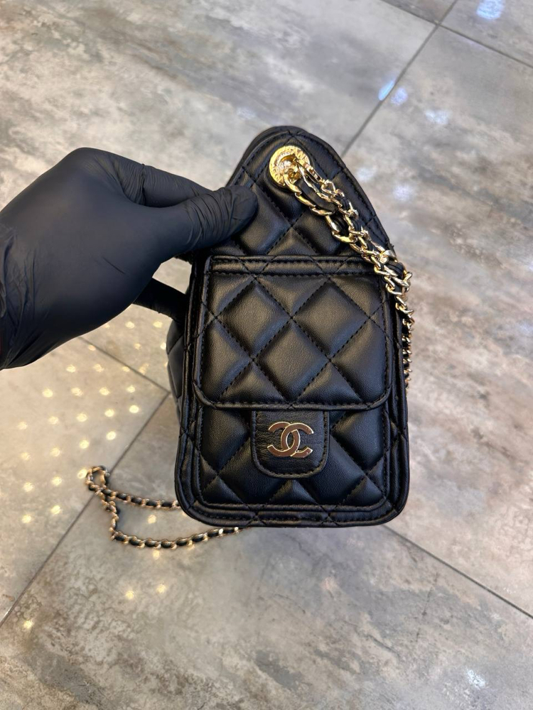 Chanel mini
