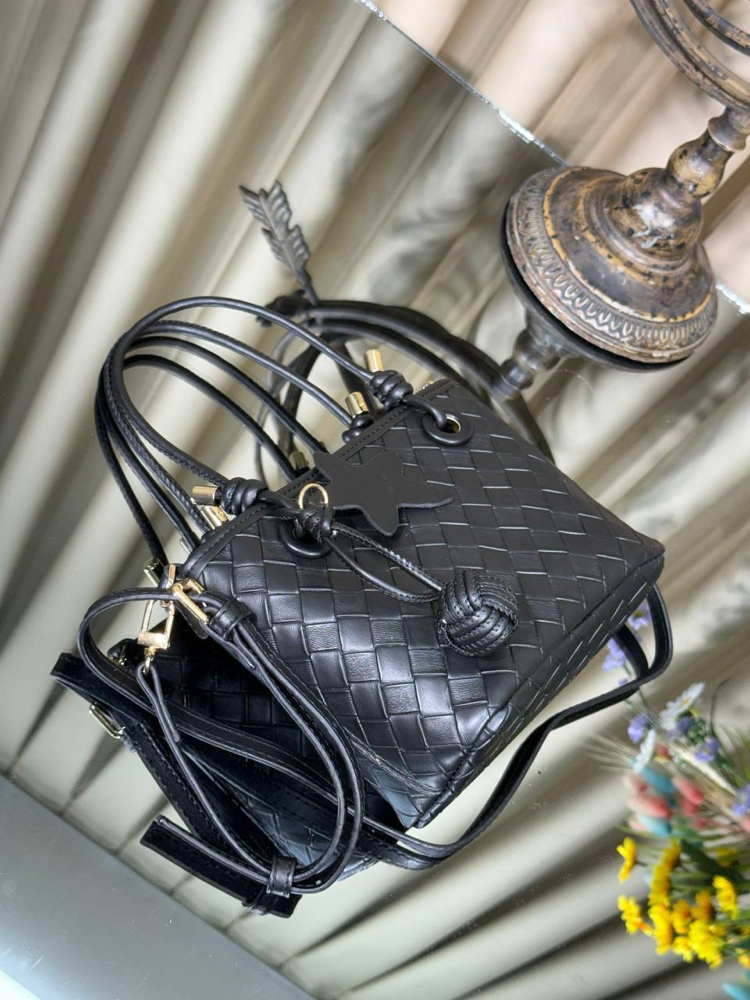 Bottega 