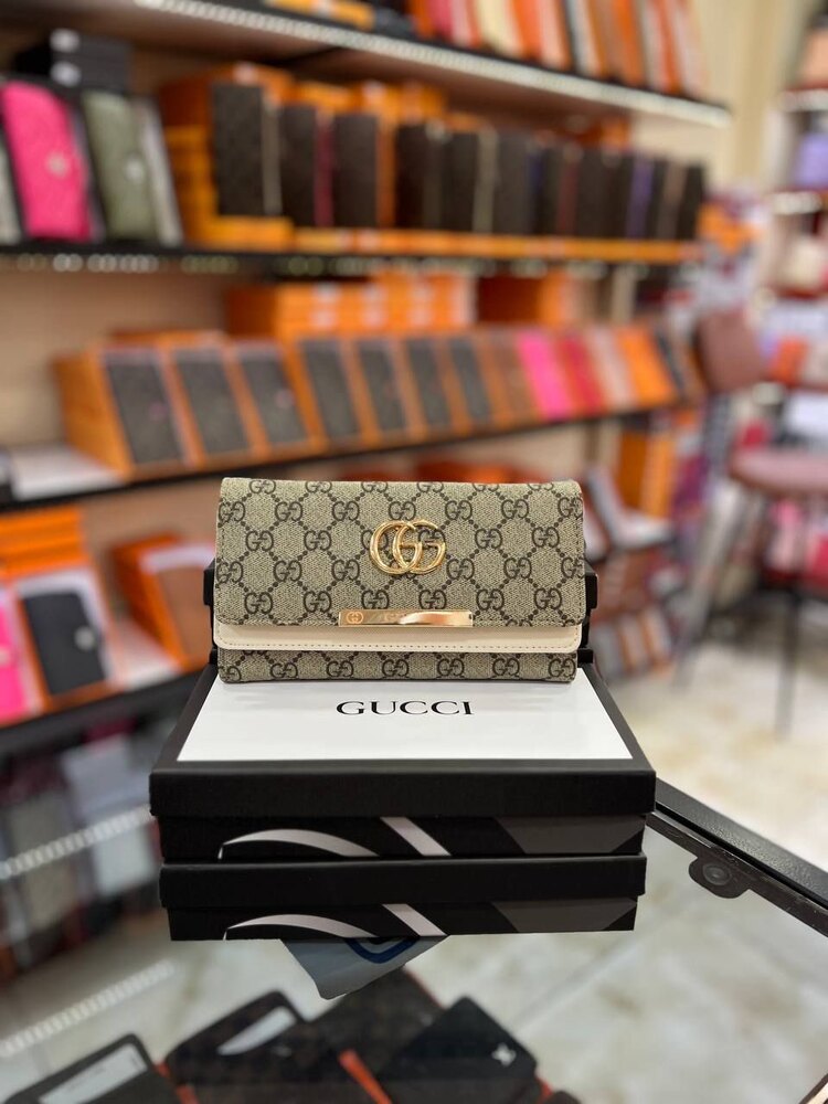 Gucci cüzdan