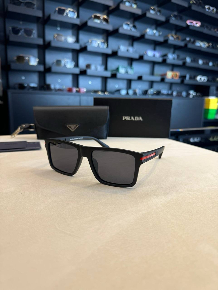 Prada gözlük