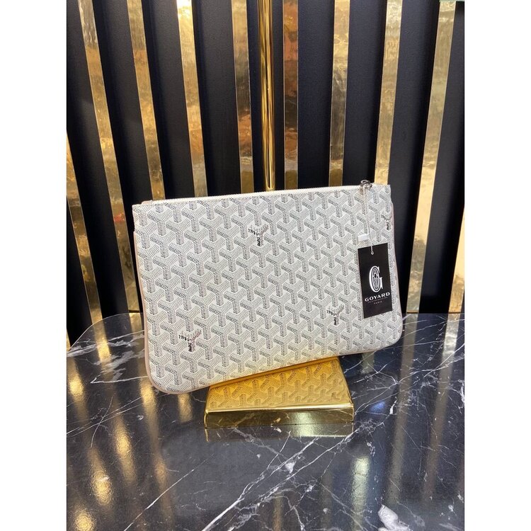 Goyard Clutch