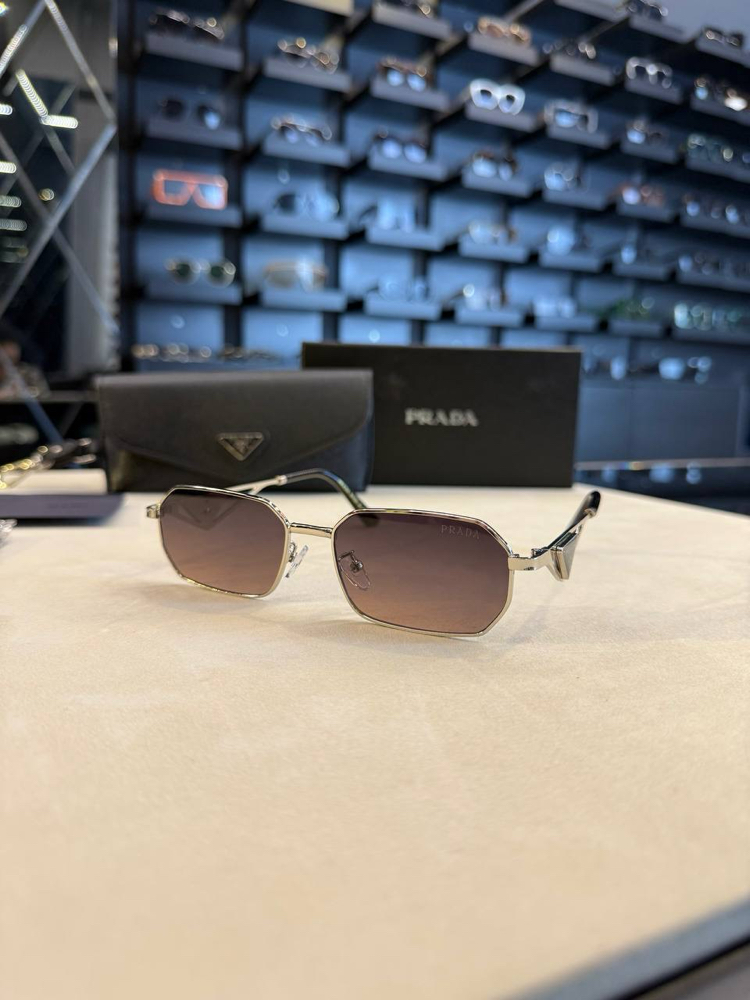 Prada gözlük