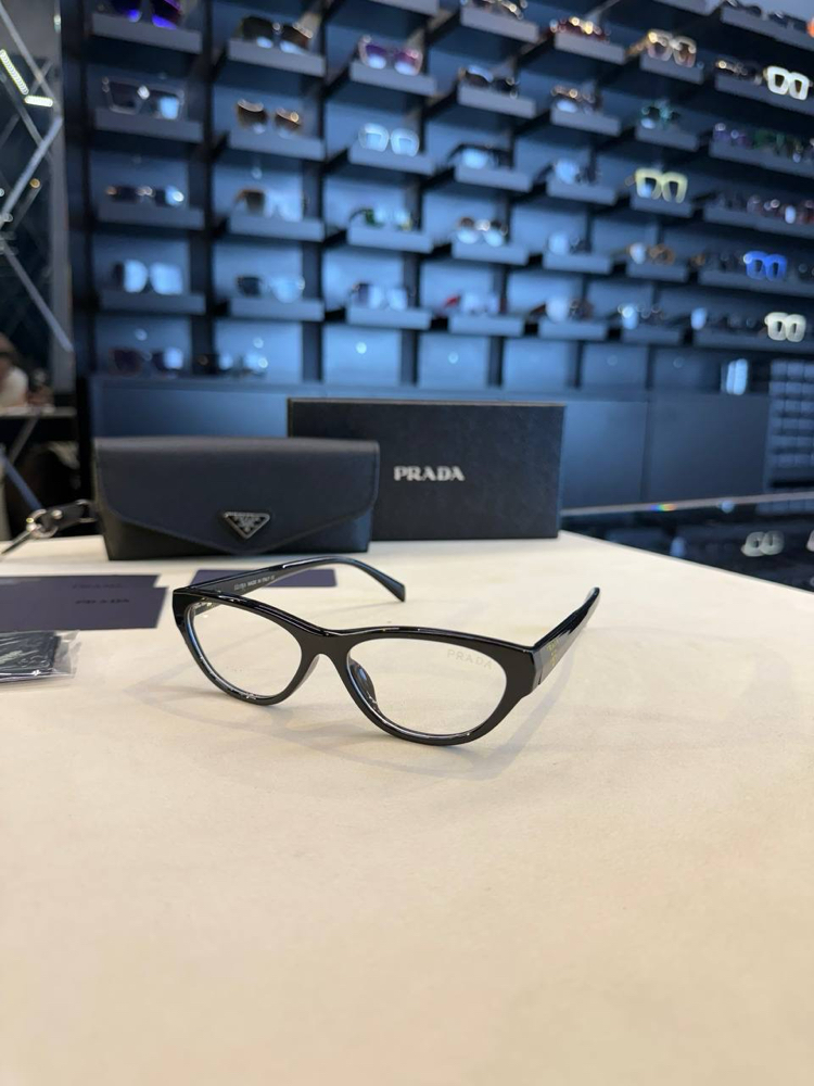 Prada gözlük