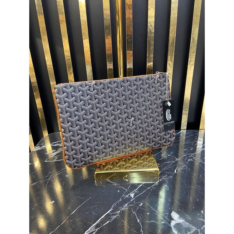 Goyard Clutch