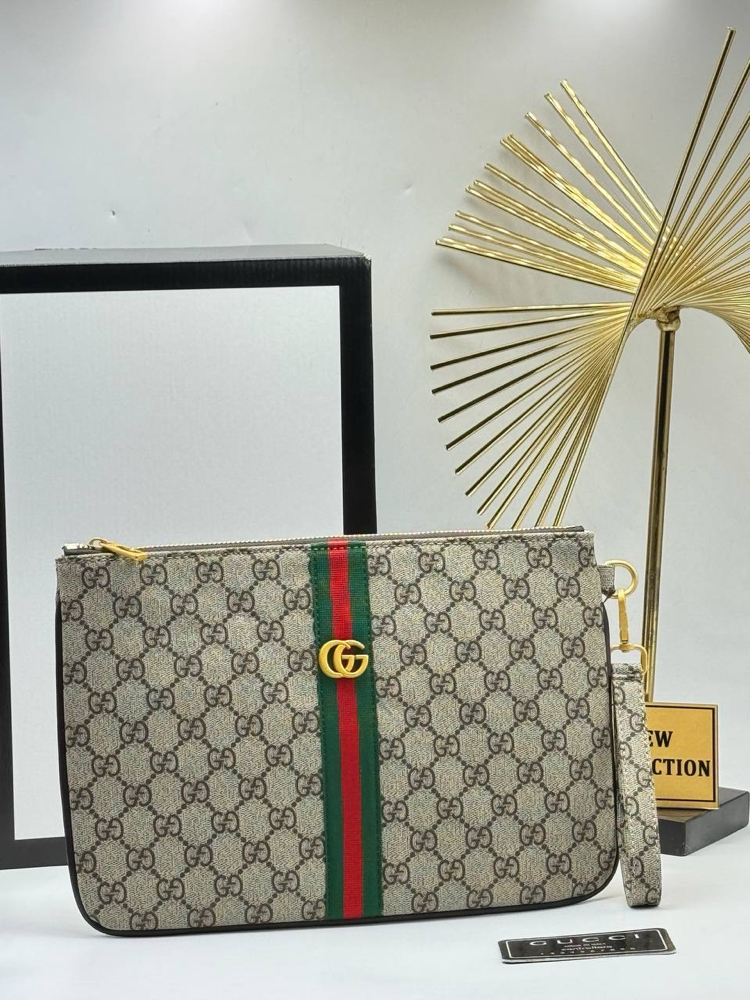 Gucci clutch