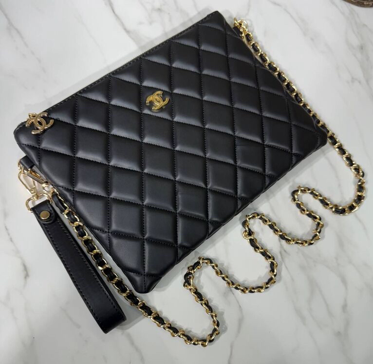 Chanel clutch