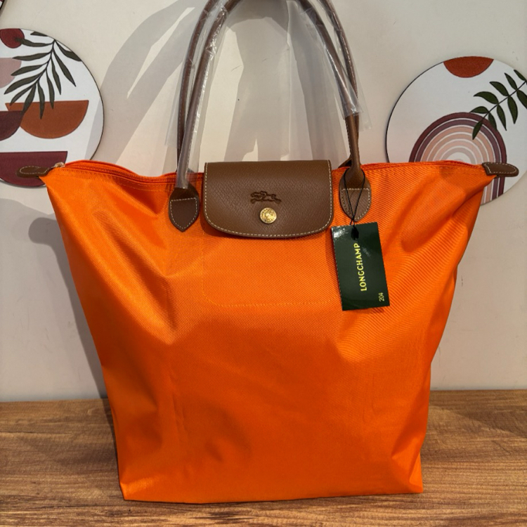 Longchamp 3 