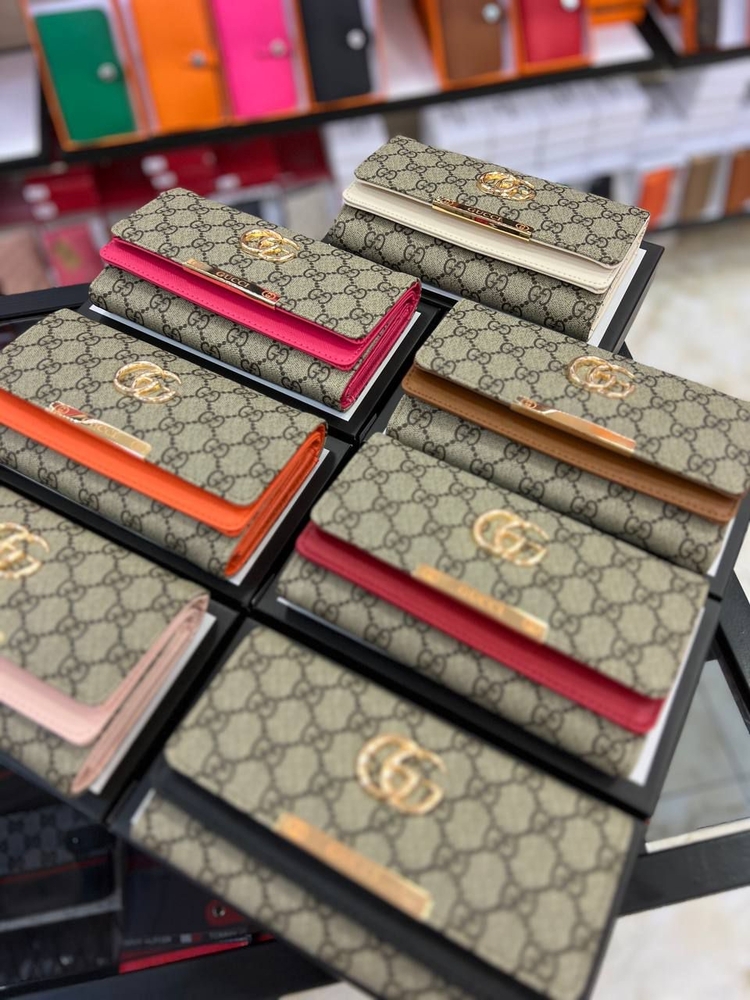 Gucci cüzdan