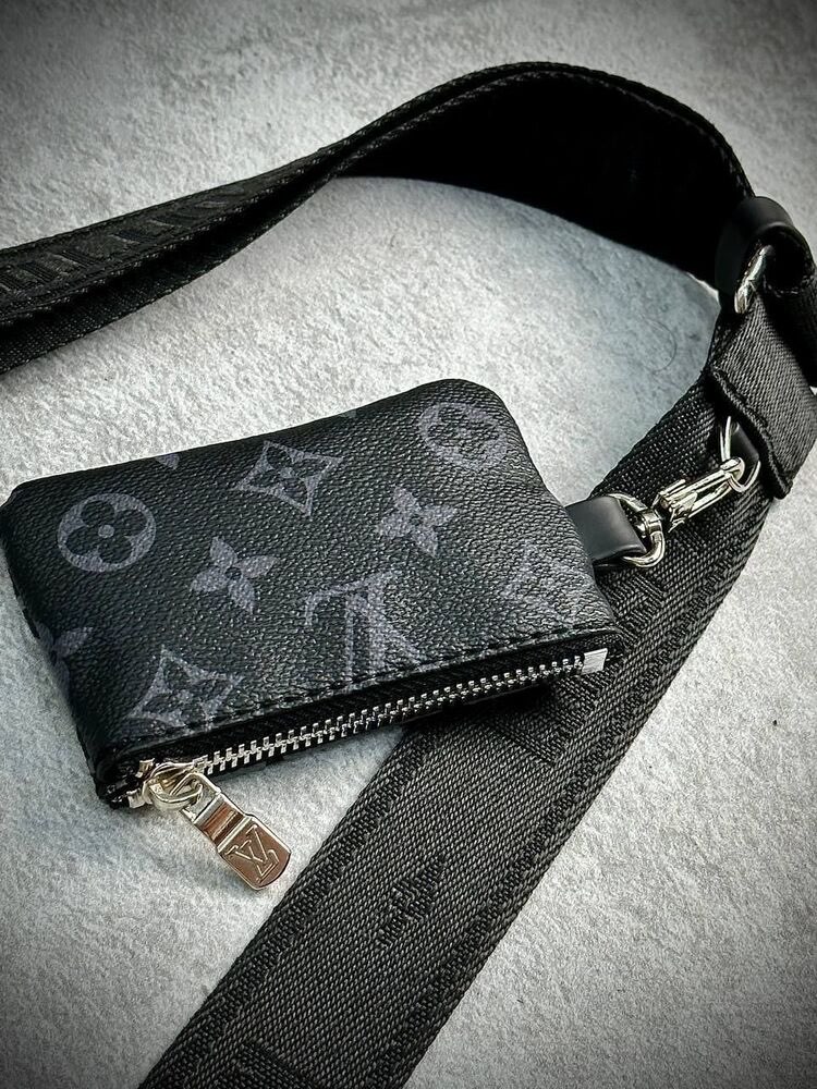 Lv - Trio Messenger Small