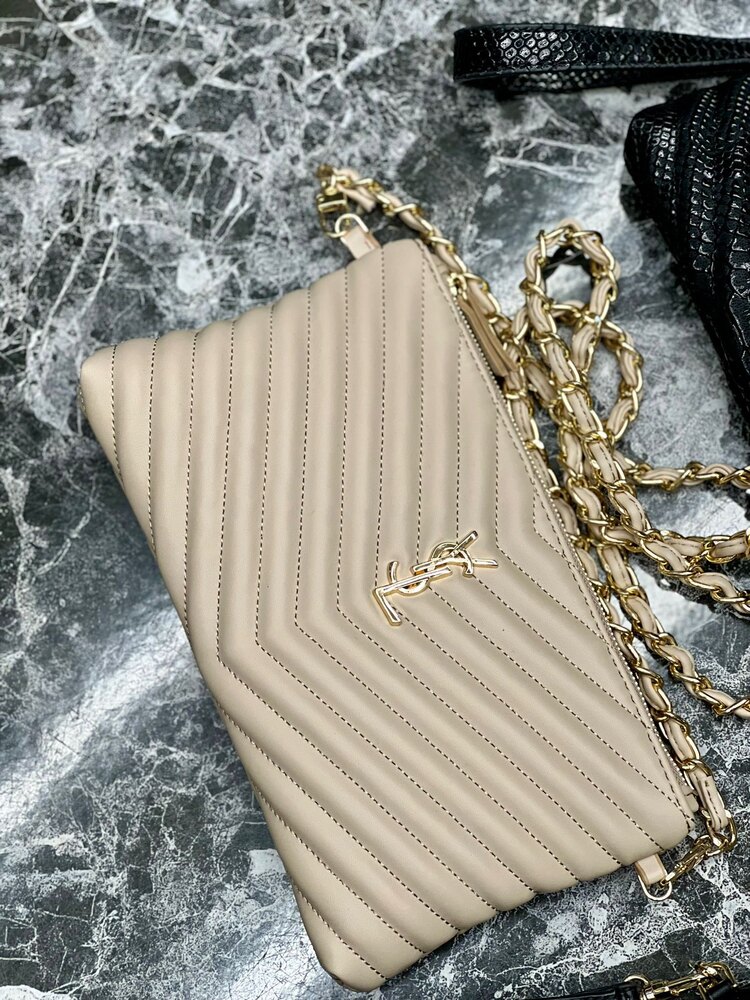 YsL clutch❤️