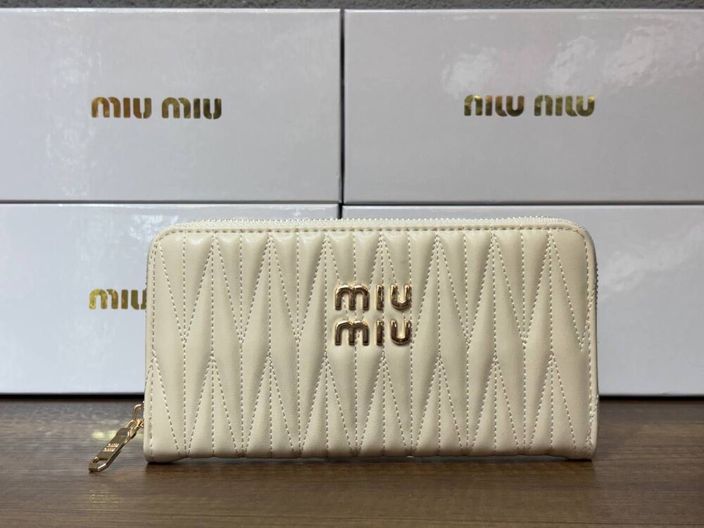 Miu miu cüzdan