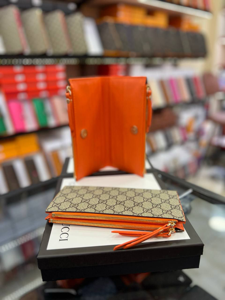 Gucci cüzdan