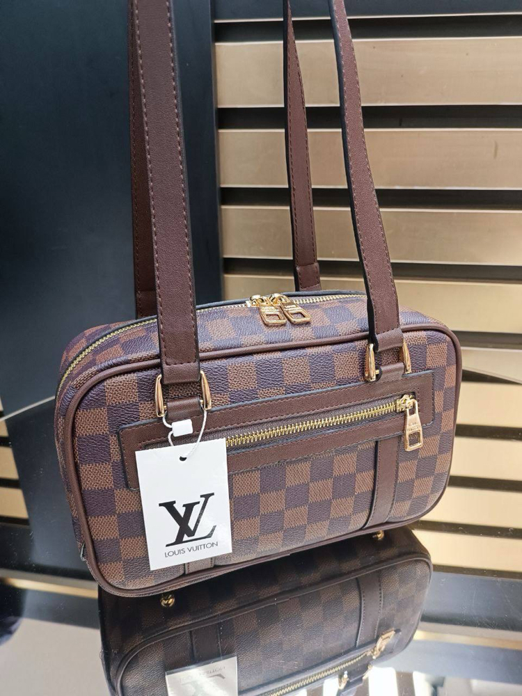 Lv