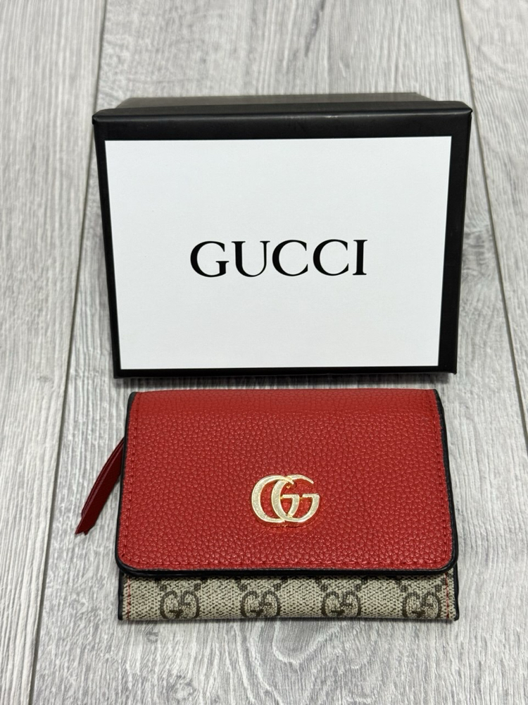 Gucci cüzdan