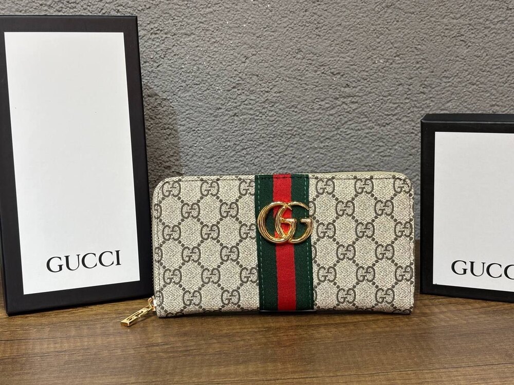 Gucci cüzdan