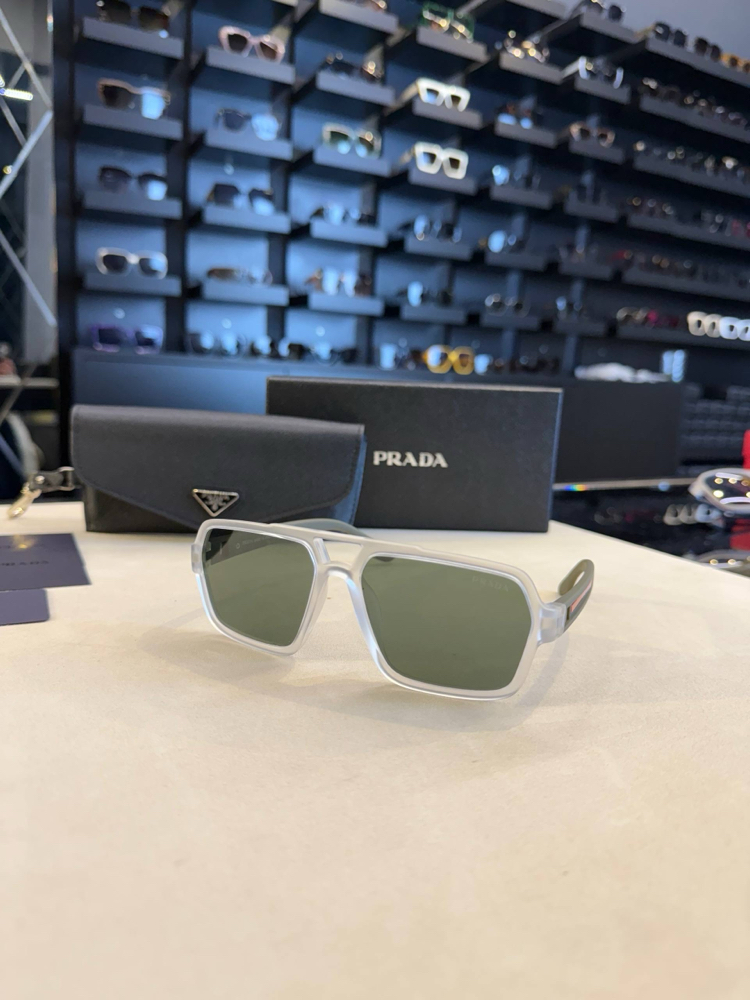 Prada gözlük