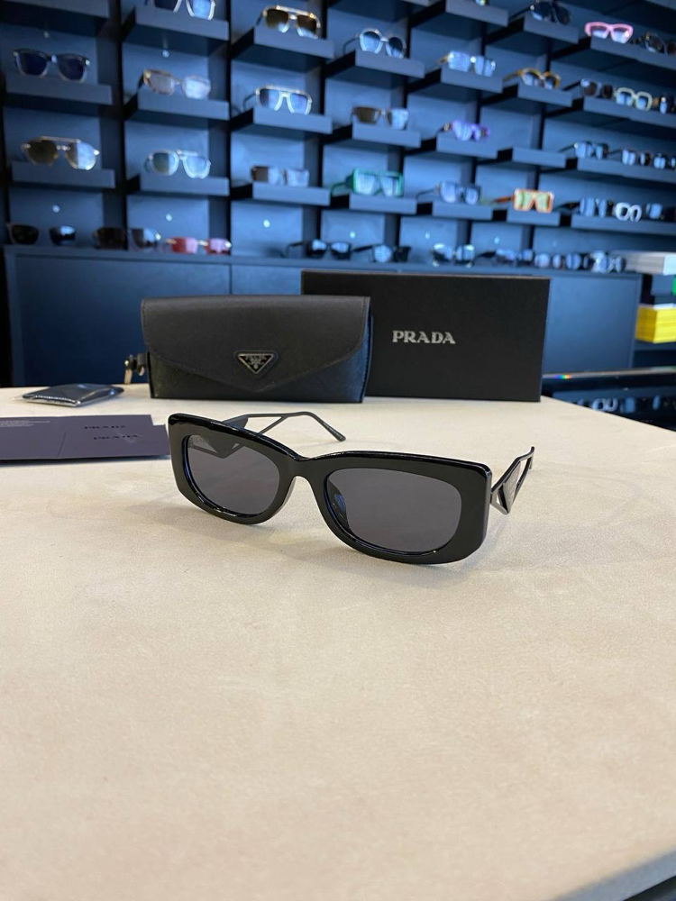 Prada gözlük