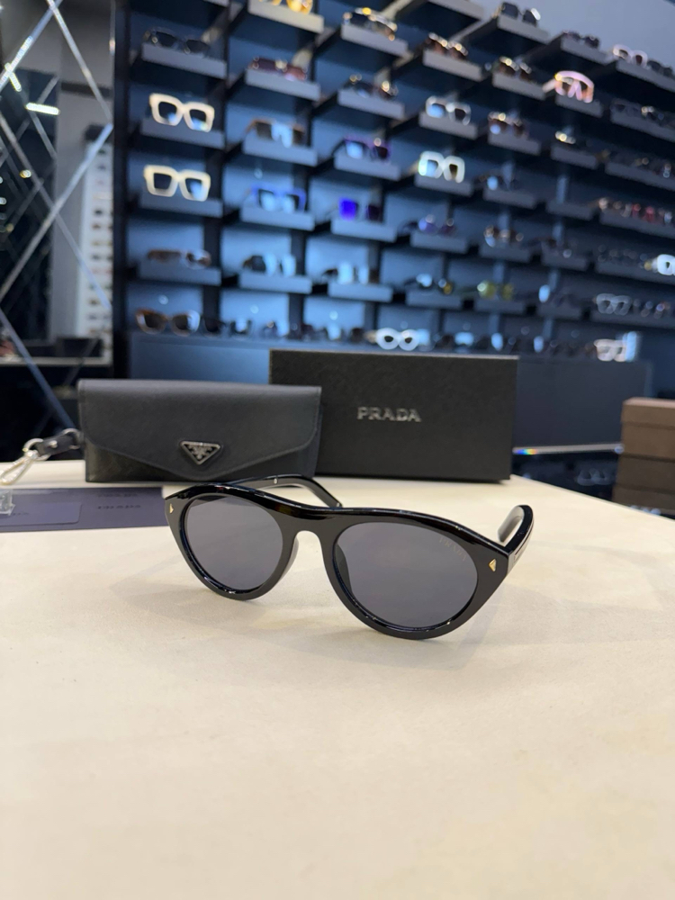 Prada gözlük