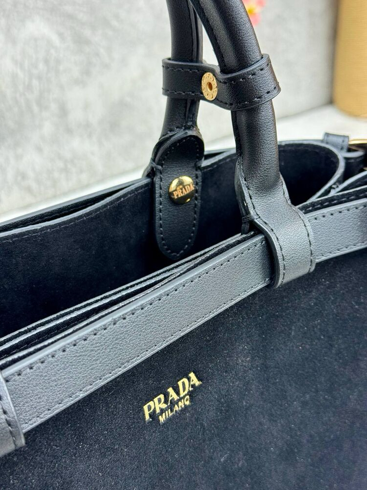 Prada süet