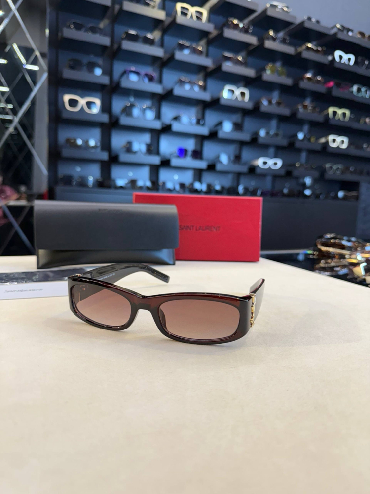 YsL gözlük