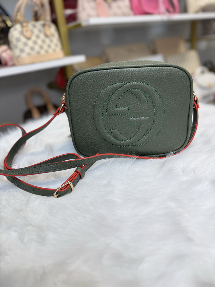 Gucci interlocking