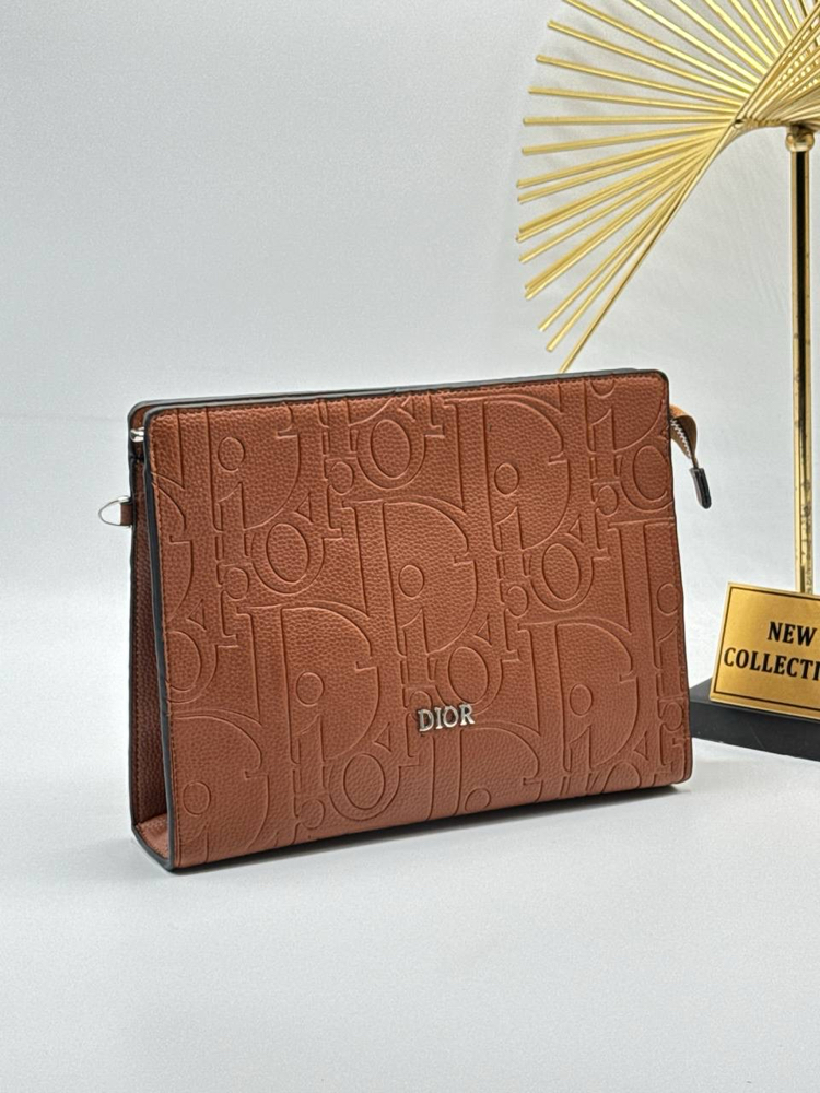 Dior clutch 