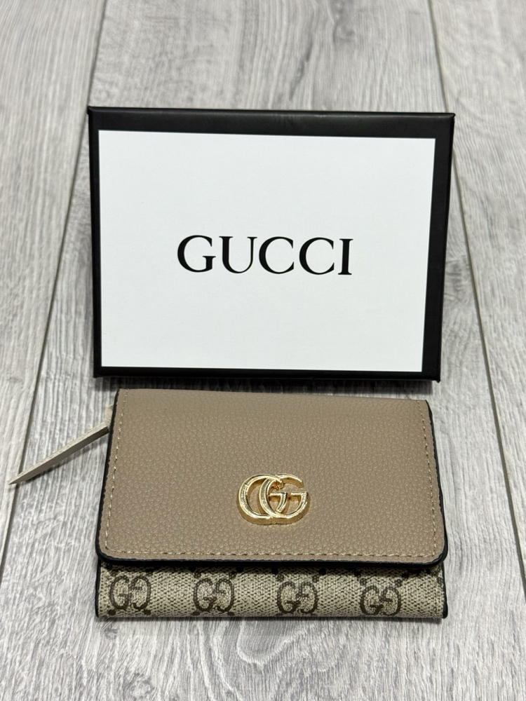 Gucci cüzdan