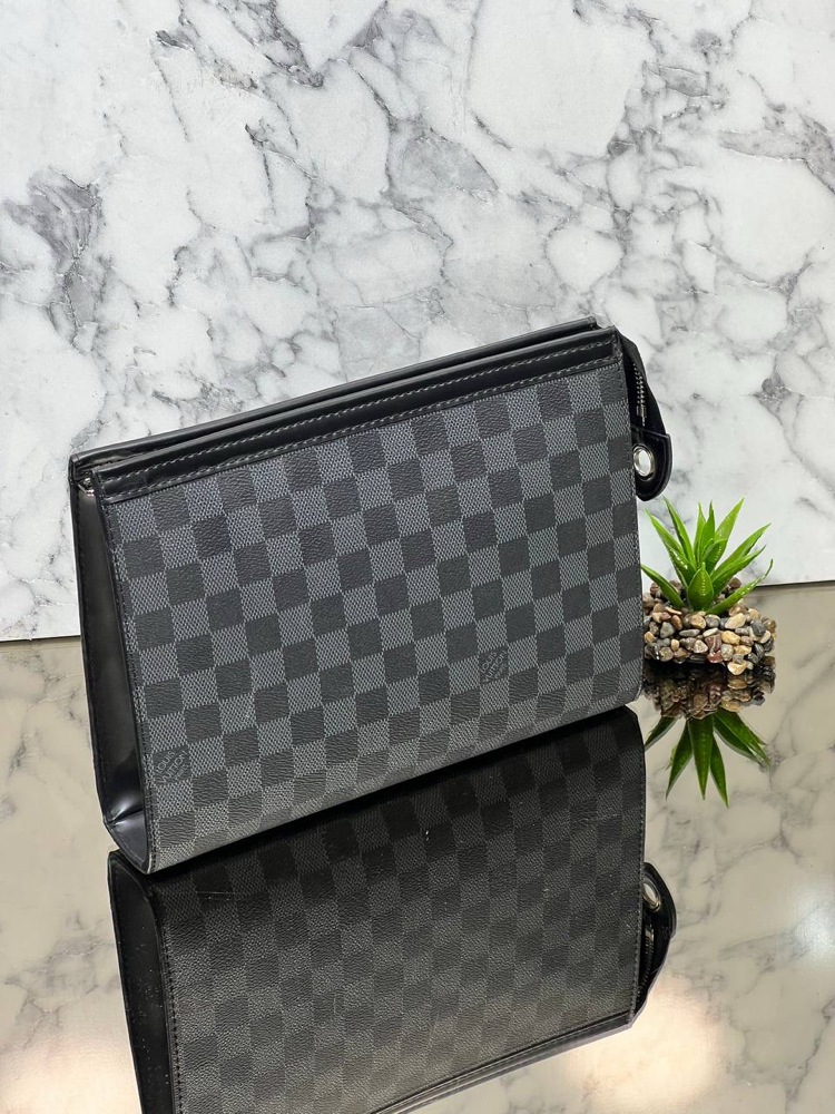 Lv clutch