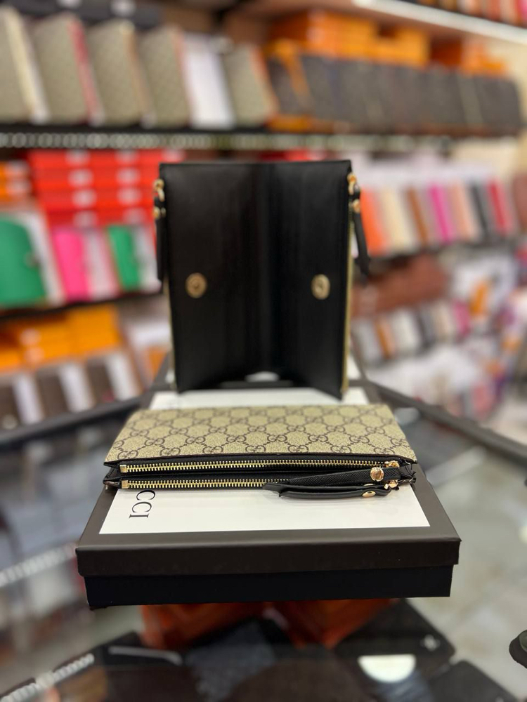 Gucci cüzdan