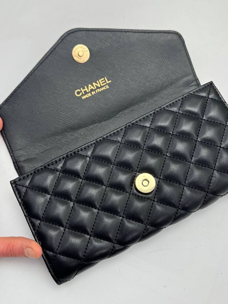 Chanel cüzdan