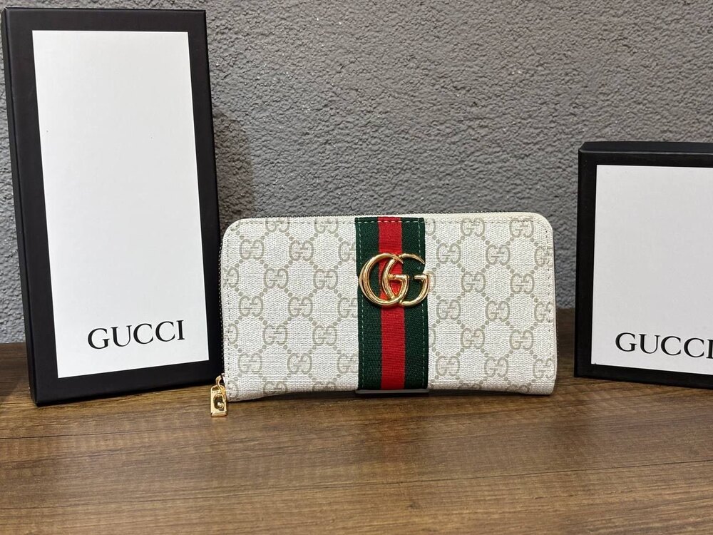 Gucci cüzdan