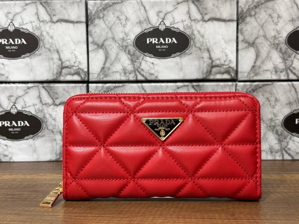 Prada cüzdan