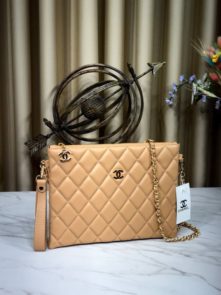 Chanel clutch