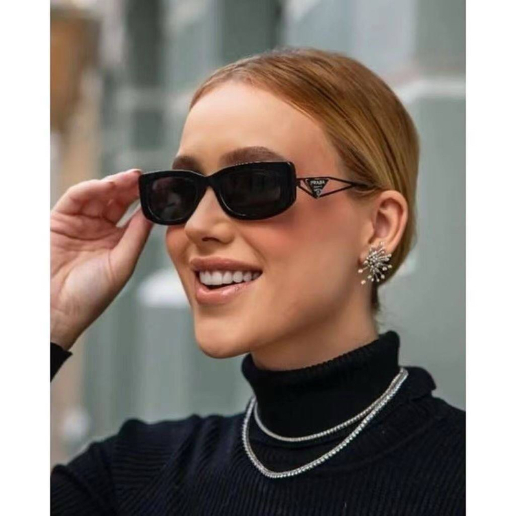 Prada gözlük