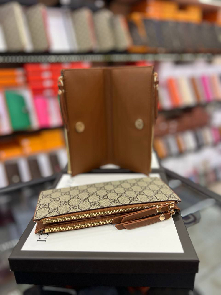 Gucci cüzdan