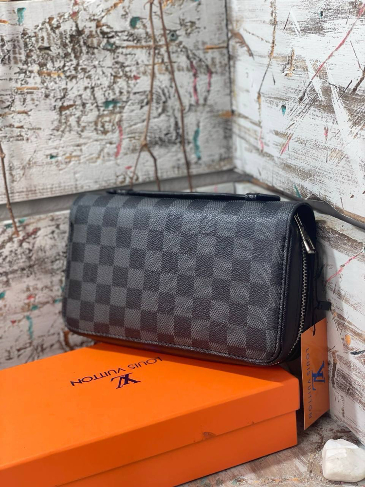 Lv men bag