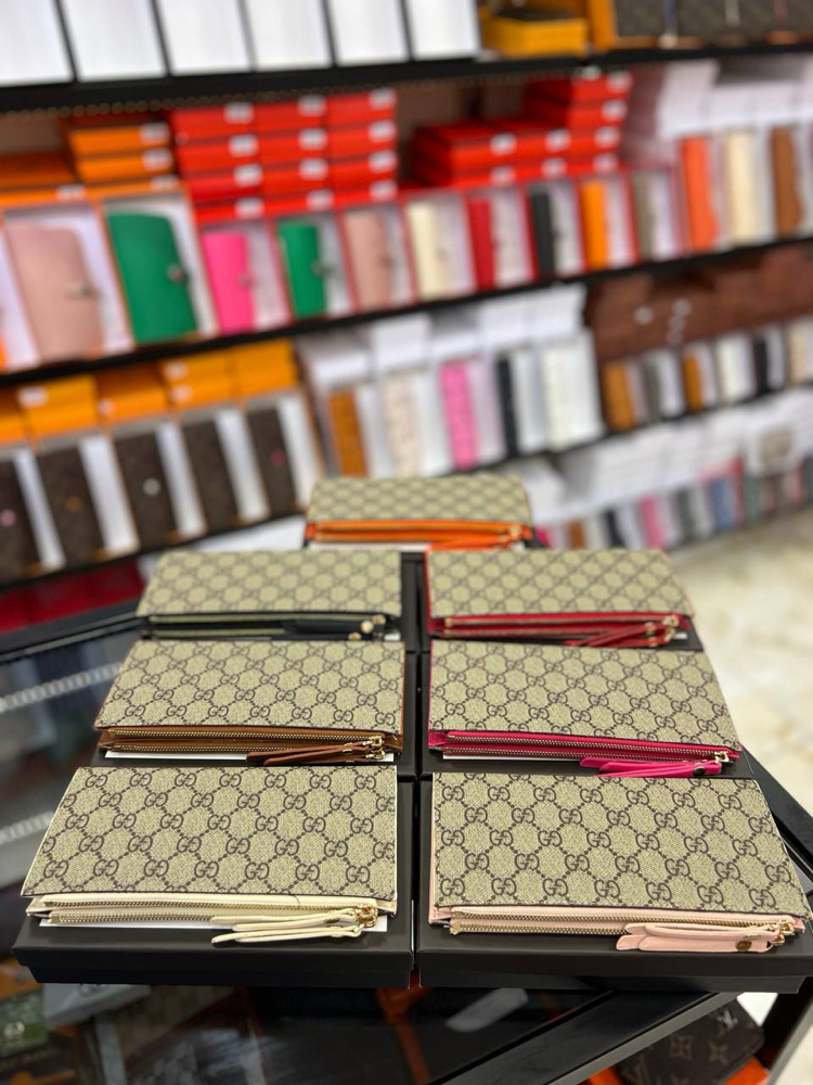 Gucci cüzdan