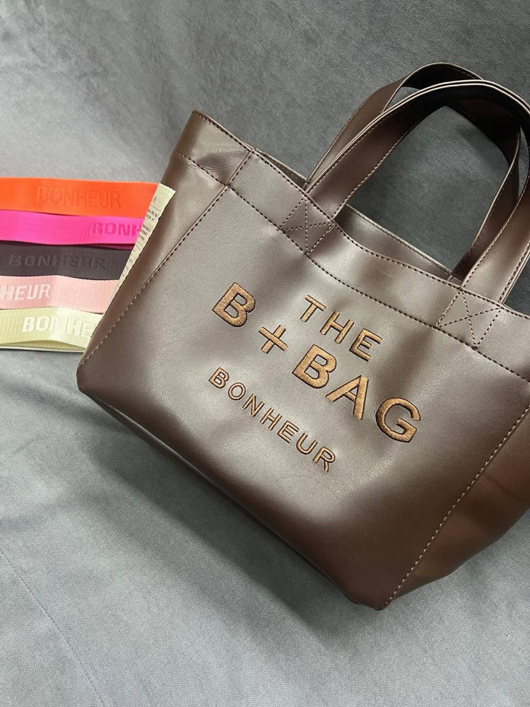 The tote bag