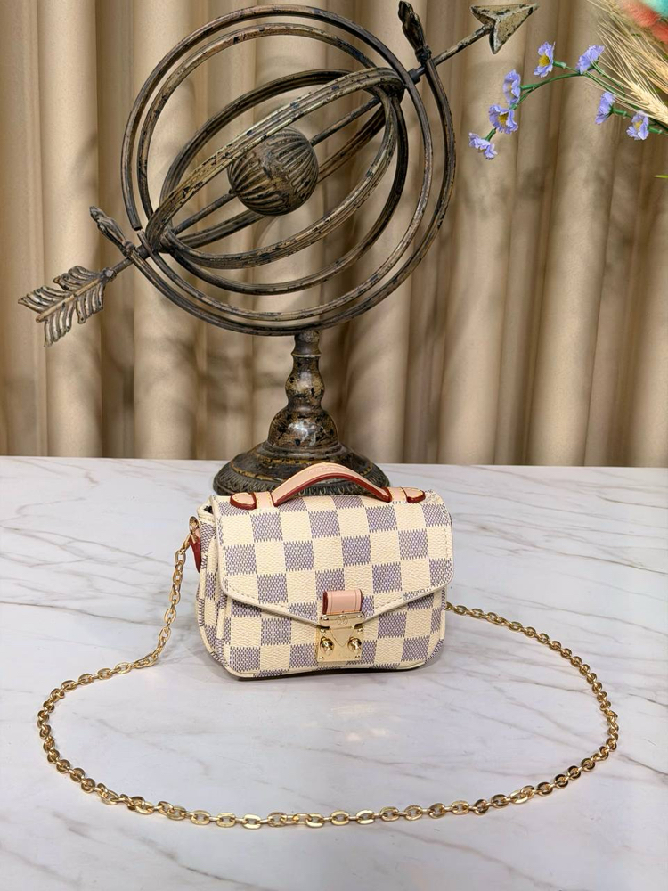 Lv 