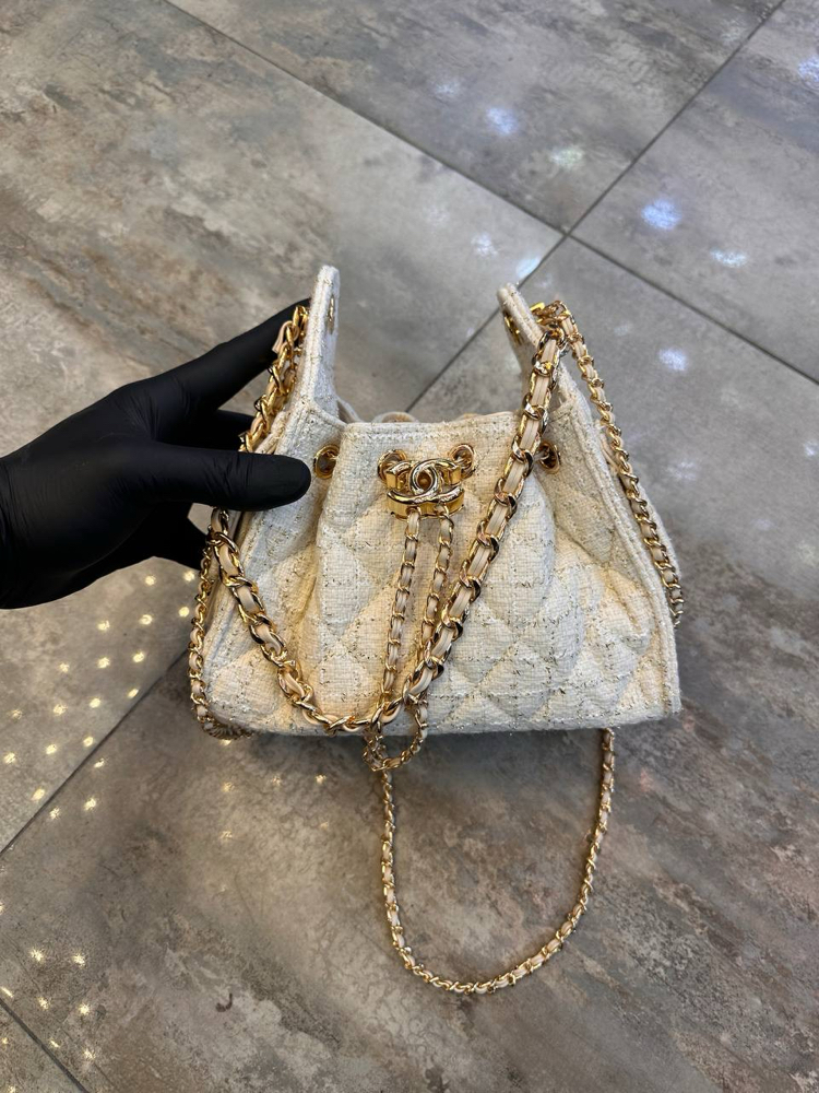 Chanel mini tuvit