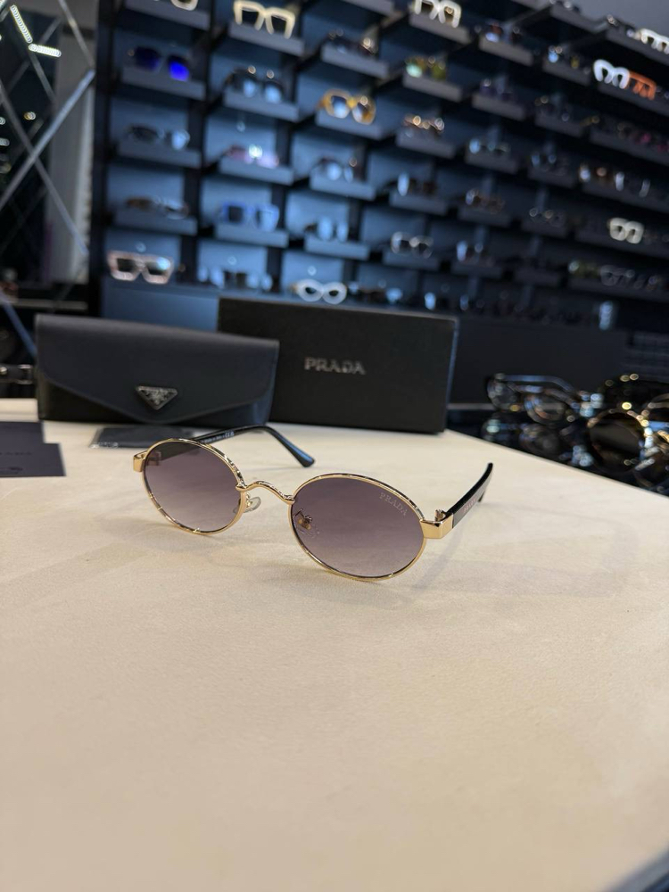 Prada gözlük