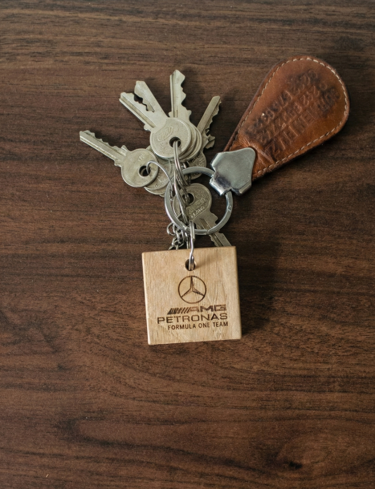 Mercedes Logolu Ahşap Anahtarlık