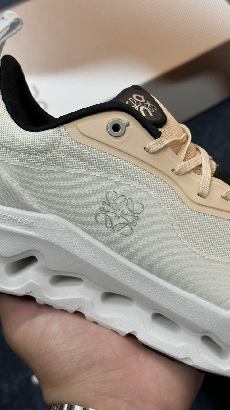 On Running X Loewe “Cream White”
