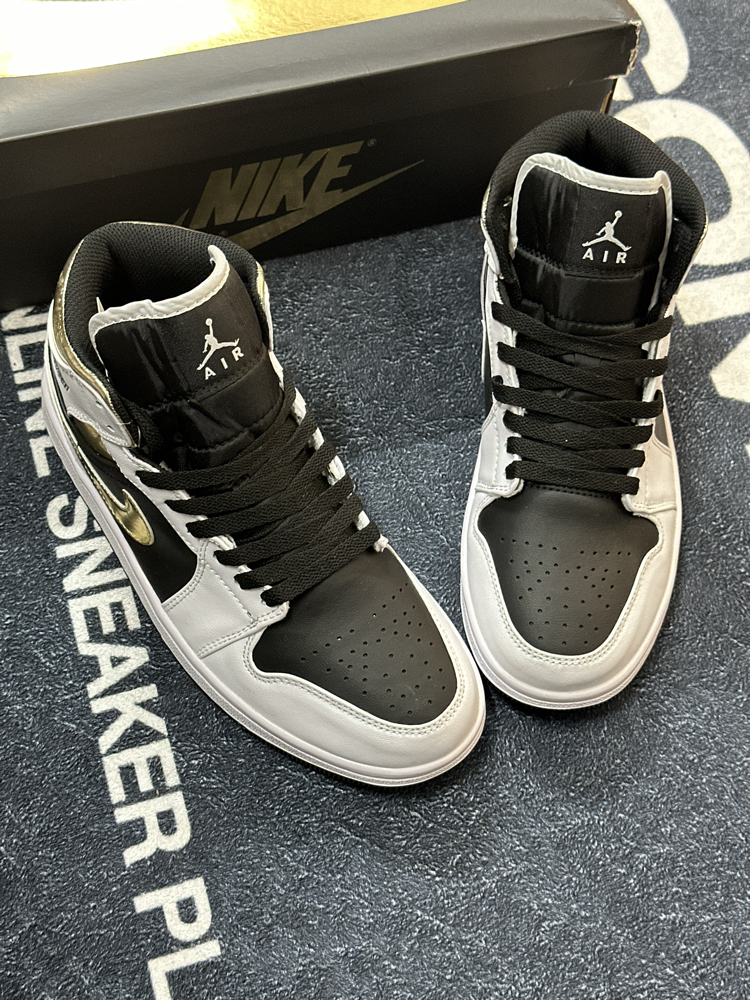 Nike Air Jordan 1 Mid “Black Patent Gold”