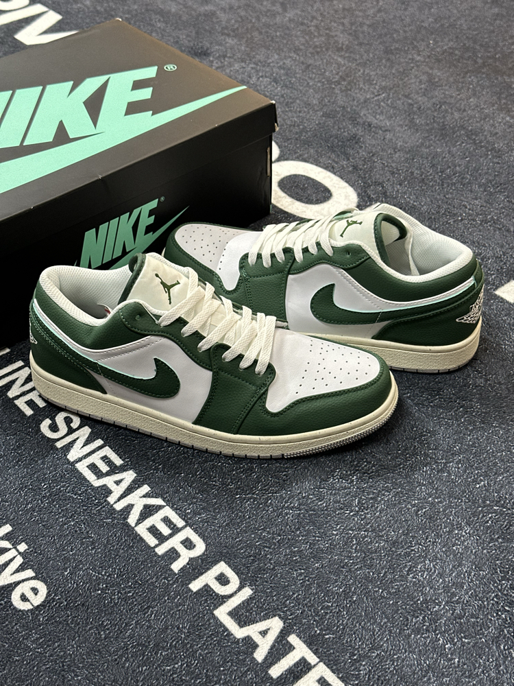 Nike Air Jordan 1 Low SE “Oxidized Green Sail”