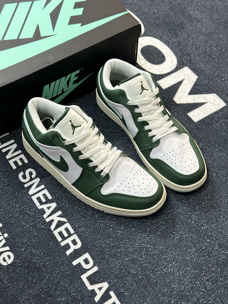 Nike Air Jordan 1 Low SE “Oxidized Green Sail”