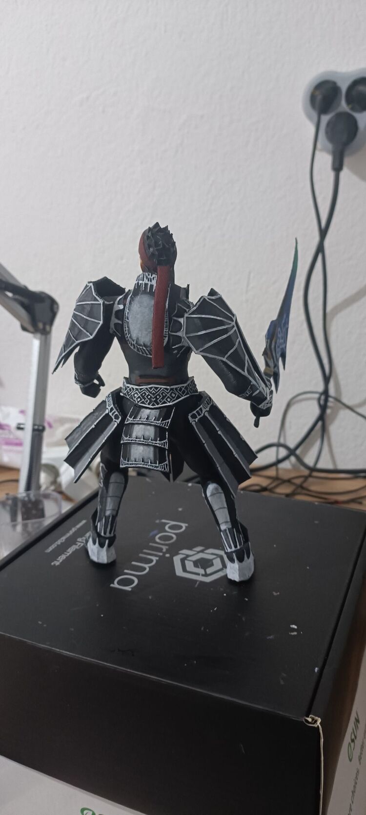 Siyah Çelik Zırh ( 30 cm )