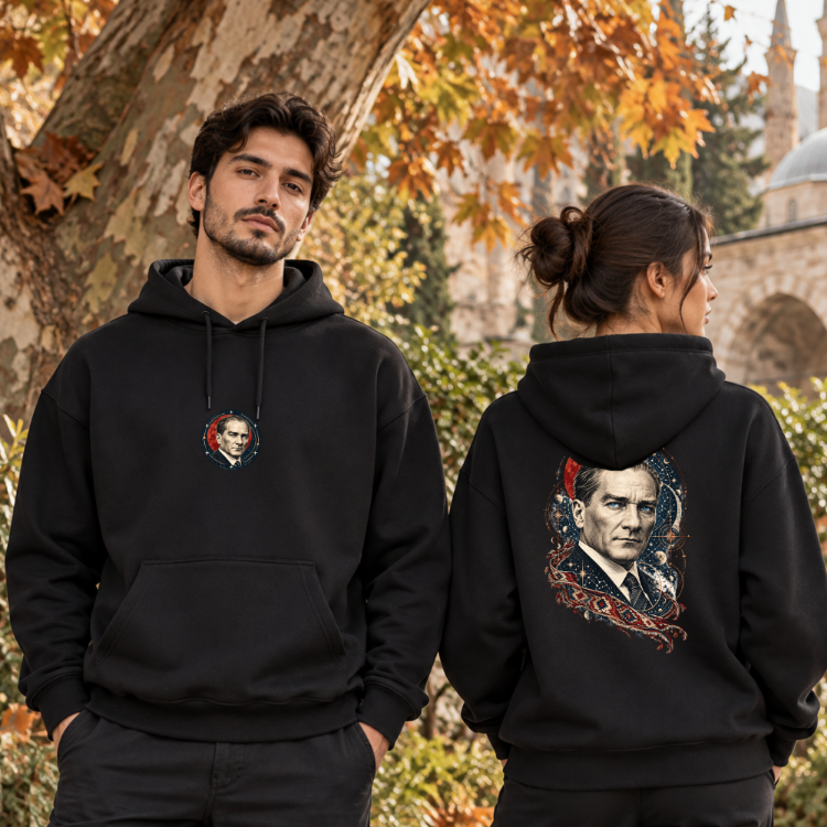 Yıldızlara Bakan | Atatürk Baskılı Hoodie – 29 Ekim Özel Koleksiyon